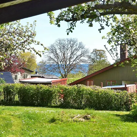 Vakantiehuis Three-bedroom Holiday In 5 Allinge-Sandvig