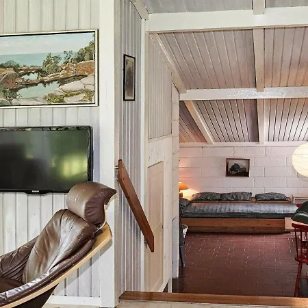Vakantiehuis Three-bedroom Holiday In 5 *