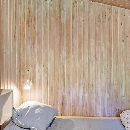 Three-bedroom Holiday In 5 Allinge-Sandvig